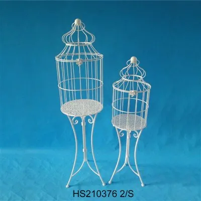 Unnið járn plöntubúr